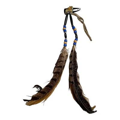 Pinza para el pelo de plumas artesanal vintage detalles con cuentas y corbatas de cuero estilo boho Foto 1 de 4
