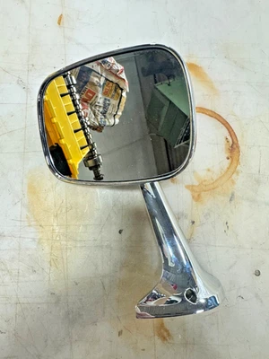 Espejo retrovisor lateral para pasajero Chevrolet Corvette 1968-1974 cabeza pequeña 334772 Foto 1 de 4