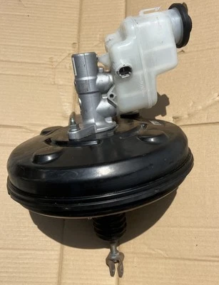 Toyota Rav 4 2016 2018 OEM potenciador de freno con cilindro maestro Foto 1 de 4