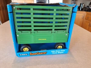 Ertl: John Deere Ballenwurfwagen: Maßstab 1:16: OVP: Vintage 1994 - Bild 1 von 22