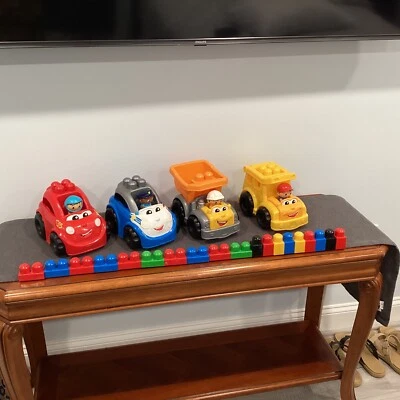 Mega Blocks 1st Builders School Bus, Dump Truck, Police Car, Race Car, 19 Blocks - Image 1 of 4
