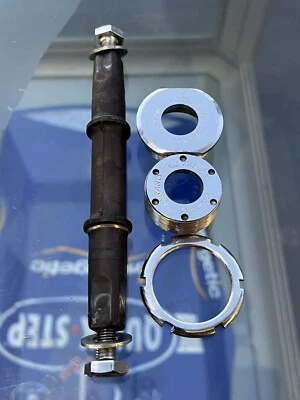 Vintage Sugino 1.37 x24T Japan Bike Bottom Bracket Set Old School - Image 1 of 4