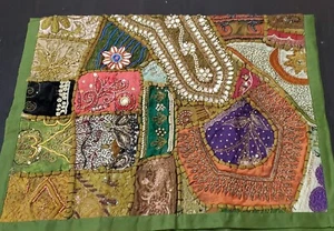 Fancy Table Accent - Extensive Detailed Faux Jewel/Gems/Sequins - 36"x48" - Imagen 1 de 13