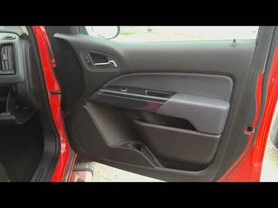 2015 CHEVROLET COLORADO Front Door Trim Panel  Foto 1 de 4