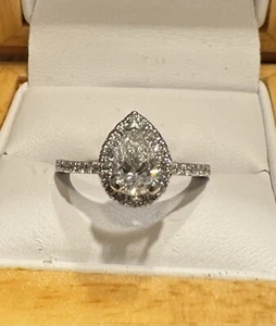 Platinum Diamond Ring (with valuation of £5,500) - Picture 1 of 7