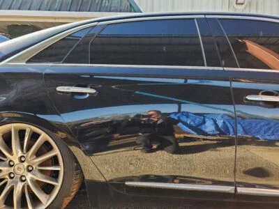 Cadillac XTS 2013 2019 Vsport Platinum cuarto de vidrio trasero derecho OEM Foto 1 de 4