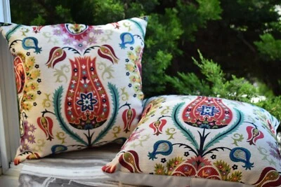 Tulip Tile Pattern Pillow Cover|Rug Tapestry Decorative Pillow Case - Image 1 of 4