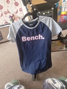 Bench T-Shirt Medium - Picture 1 of 3