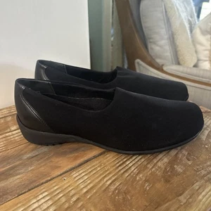 Munro - Women’s Traveler slip on Black stretch fabric shoes size 7 - Picture 1 of 9