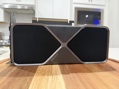 Tarjeta de gráficos NVIDIA GeForce RTX 5070 Founders Edition FE 12 GB GDDR7 ✅ ¡COMO NUEVA! ✅ Foto 1 de 4