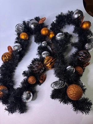 Juego de 2 bolas de 6' Pottery Barn Halloween guirnalda interior exterior naranja y plata Foto 1 de 4