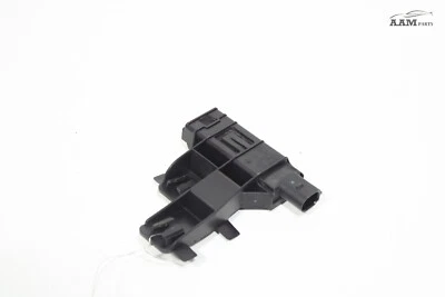 2015-2020 AUDI A3 8V TRASEIRA ESQUERDA LADO ANTENA DE ENTRADA SEM CHAVE E SUPORTE SUPORTE FABRICANTE DE EQUIPAMENTO ORIGINAL - Imagem 1 de 4