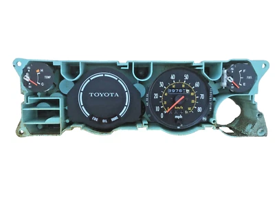 Toyota Corolla 1975-79 grupo de calibre no SR5 Foto 1 de 4