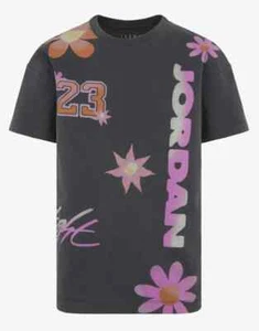 Nike Air Jordan All Over Junior TShirt Girls White Crew Neck Size From 11-15 - Picture 1 of 2