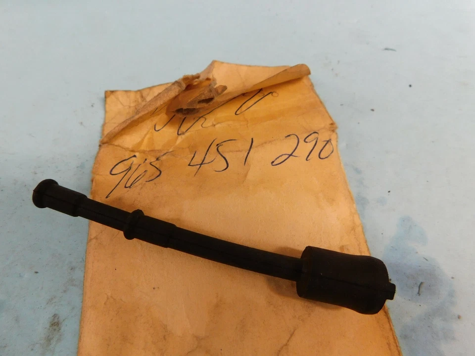 NEW OIL LINE FOR DOLMAR CHAINSAW 133    ----    BOX 802 T - Image 1 of 1