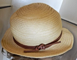 Hermes Ladies beige Straw/Brown Band Straw Hat 2.25" Brim made in Ecuador - Picture 1 of 11