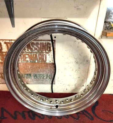 Llanta trasera Harley-Davidson FL FX 40 radios 16x4 FL FX Chopper personalizada Foto 1 de 4