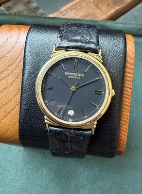 Reloj para hombre Raymond Weil Geneve 5531 chapado en oro esfera negra Foto 1 de 4