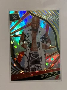EQUIPAGGI APOLLO #14 2022 PANINI WWE REVOLUTION - ASTRO PARALLEL SP - Foto 1 di 1