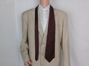 Via Veneto 100% SILK Tie BURGUNDY/WHITE DESIGN - Picture 1 of 2
