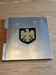 Sammelalbum Die Rechswehr Zigarettenfabrik Haus Neuerburg G.M.B.H KOELN 1933 - Bild 1 von 24