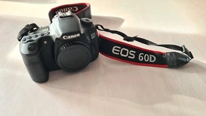 Canon EOS 60D camera body ( 13k clicks) - Bild 1 von 20
