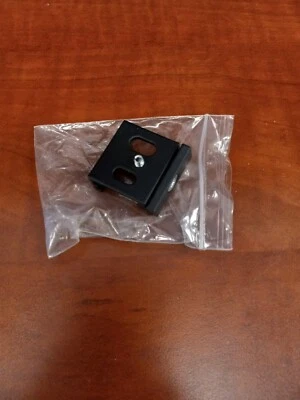 Abrazadera de montaje SKB-12-2 Global Trac negra (10 piezas) Foto 1 de 2