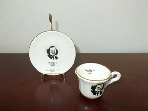 George H. Bush 1924 Mini Gold Rim Plate & Cup Fine Bone China - Picture 1 of 4