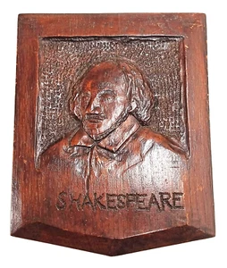 PLACA DE MADERA TALLADA ARTE POPULAR ANTIGUO DE SHAKESPEARE FIRMADA C.W.RHODES - Imagen 1 de 3