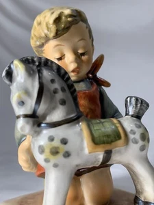 Goebel Hummel Figurine #423 Horse Trainer - 1981 - Picture 1 of 12