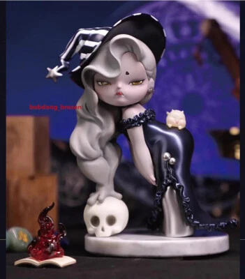 Figura de resina Fobbi Moonlight Night Wizard Designer Toys H15CM limitada 130 piezas Foto 1 de 4