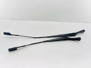 17-24 Alfa Romeo Giulia Windshield Wiper Arm SET OEM - Picture 1 of 3