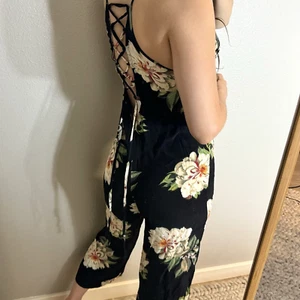 Topshop Jumpsuit Womens Size 4 Lace Up Back One Piece Crop Floral Boho Cottage - Picture 1 of 12