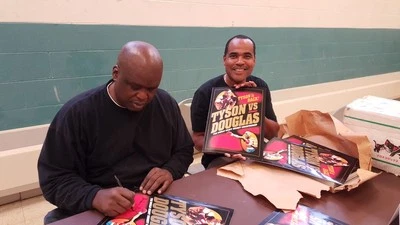 "SIGNED" MIKE TYSON VS BUSTER" DOUGLAS ON-SITE (1990-JAPAN)  PROGRAM - Image 1 of 4