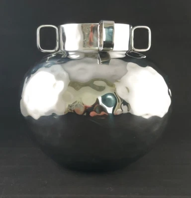 Mary Jurek Design 锤状不锈钢花瓶/水罐 — 第 1/4 张图片