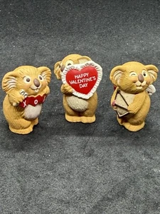 Vintage Hallmark Mini Figurines Koala Bears Valentine Theme Merry Miniature 1987 - Picture 1 of 3
