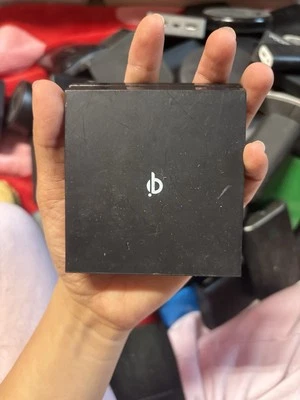 Insignia NS-MWPC1W Wireless 5W Universal Qi Charging Pad For iPhone, Galaxy - Image 1 of 2