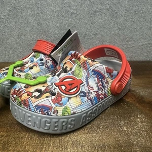 Crocs Avengers Off Court 209943-0ID Clog Kid C10 Multicolor Freizeitschuhe Marvel - Bild 1 von 6