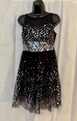 Delia : Spaghetti strap cocktail dress, black with sequins, 9/10 - Imagem 1 de 2