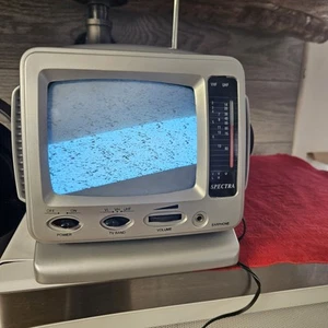 5" Black/White 2000 Spectra TV Receiver - Picture 1 of 10