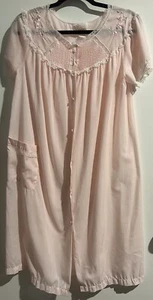 VTG Barbizon Nightgown Women Medium Pale Pink Button Down Short Sleeve - Picture 1 of 3