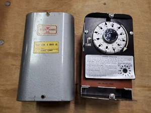 Temporizador de control de tiempo descongelador comercial Miller-Harris 3106-3, 1-1/2 HP 125/250V - Imagen 1 de 13