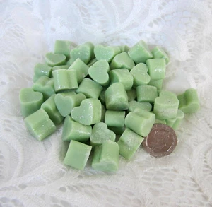 Avoebath  bath bomb DUPE citrus scented Soy Wax Mini Heart Melts x 30 - Picture 1 of 2