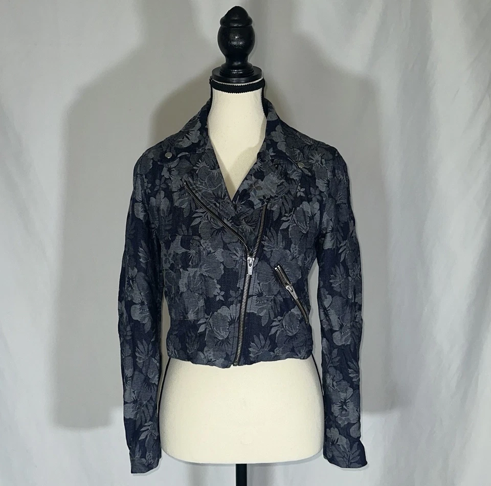 Blazer Bomber Veda • Caimán Floral Lino Talla Pequeña Foto 1 de 4