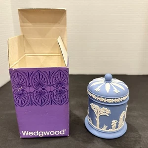 Vintage Wedgwood Jasperware Pale Blue Covered Cigarette Jar with box - Picture 1 of 16