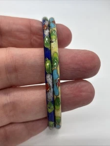Cloisonné Bangle Multicolor Enamel Floral Lot 2 Bracelets Vintage - Picture 1 of 9