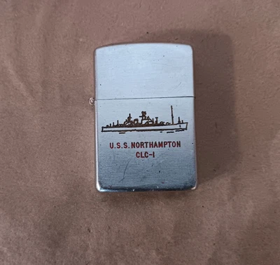 Isqueiro militar ZIPPO 1953 USS NORTHAMPTON CLC-1, vintage 1953 Zippo, sem reserva - Imagem 1 de 4