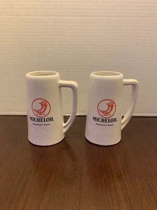 Menge 2 Vintage Michelob Fassbier Krüge Keramik Becher rotes Horn Logo - Bild 1 von 6