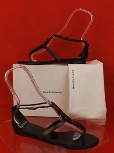 NIB BALENCIAGA CHOCOLATE NEGRO DETALLES ARENA FLATS TANGA SANDALIAS 40 $495 - Imagen 1 de 12
