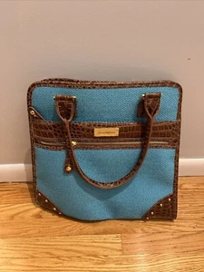 Samantha Brown - Travel Tote -Cotton Poly w Embossed Detail - Picture 1 of 8